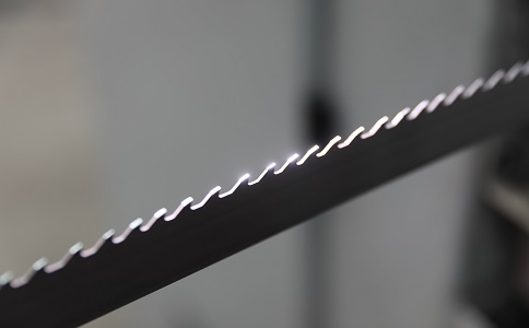 普洱双金属带锯条产生切削噪音的原因具体有哪些？